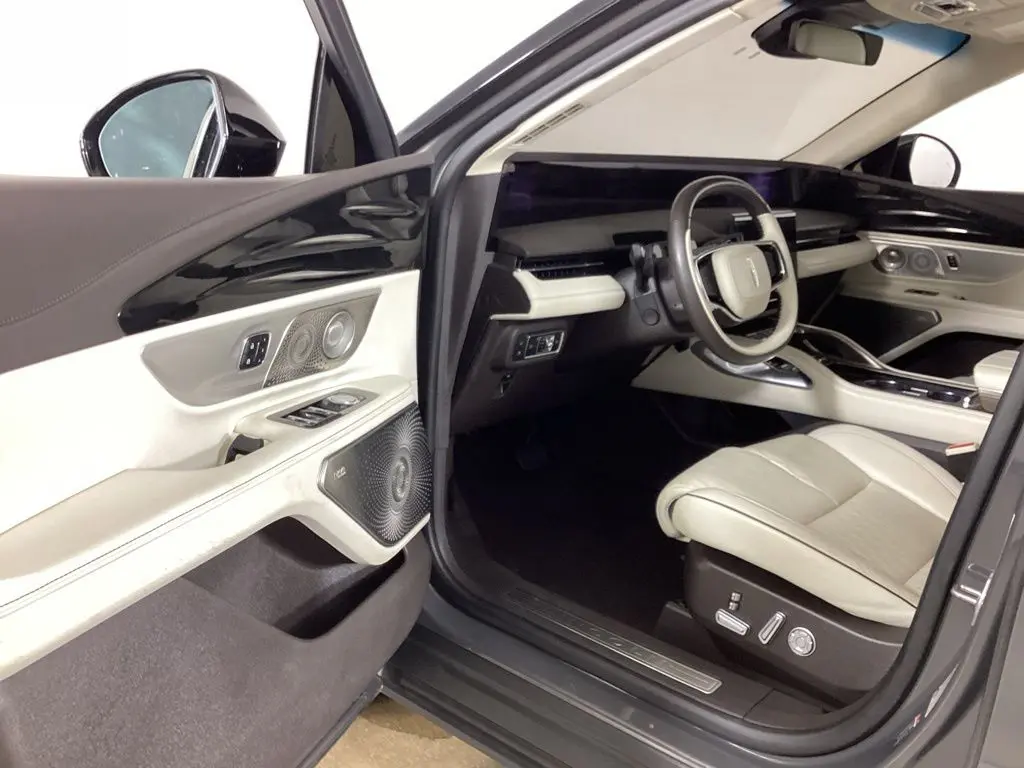 2024 Lincoln Nautilus - $53,284