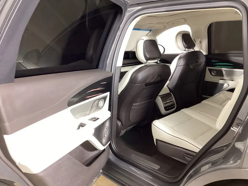 2024 Lincoln Nautilus - $53,284