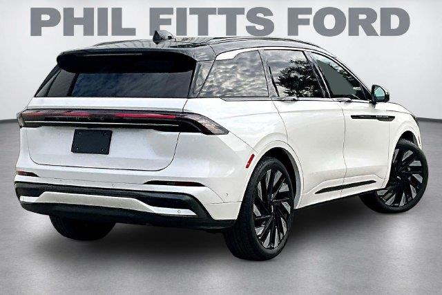 2024 Lincoln Nautilus - $57,979