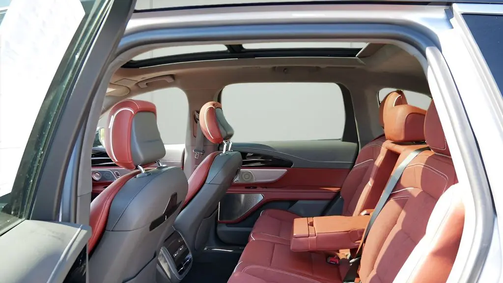 2025 Lincoln Nautilus Hybrid Black Label