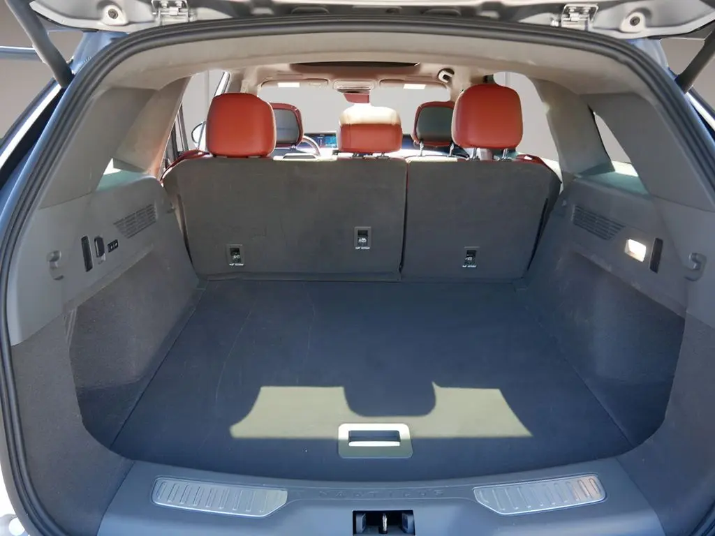 2025 Lincoln Nautilus - $67,347