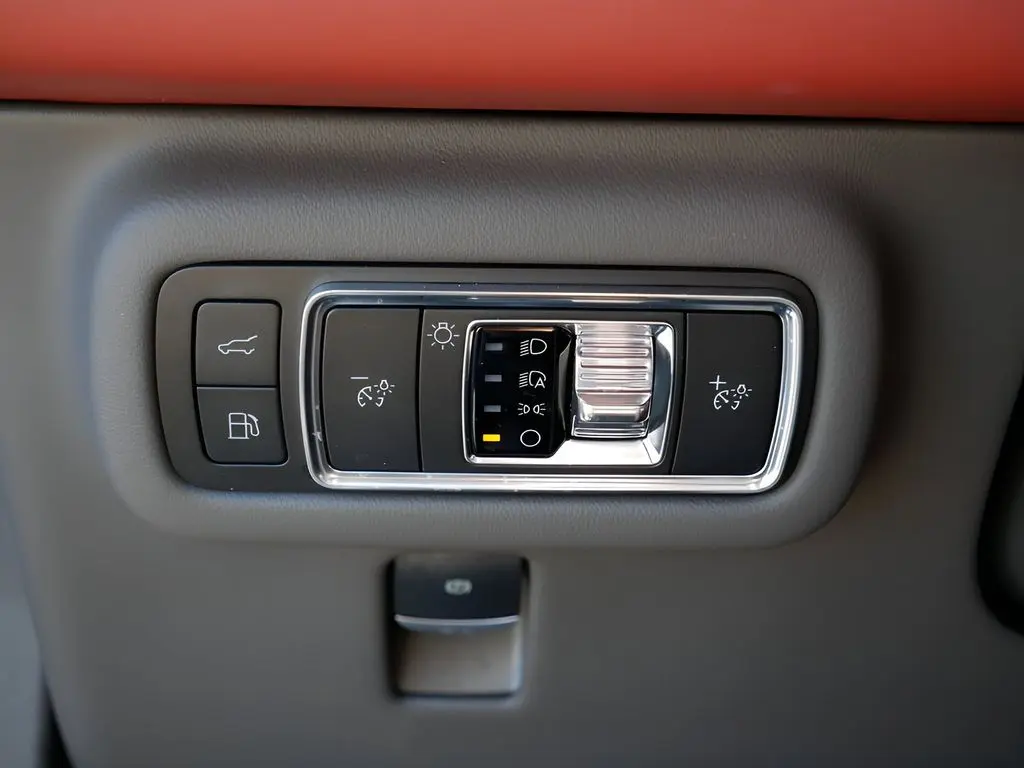 2025 Lincoln Nautilus - $67,347