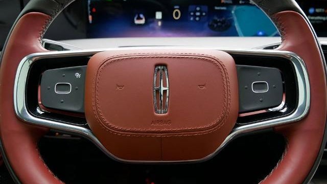 2025 Lincoln Nautilus Hybrid Black Label