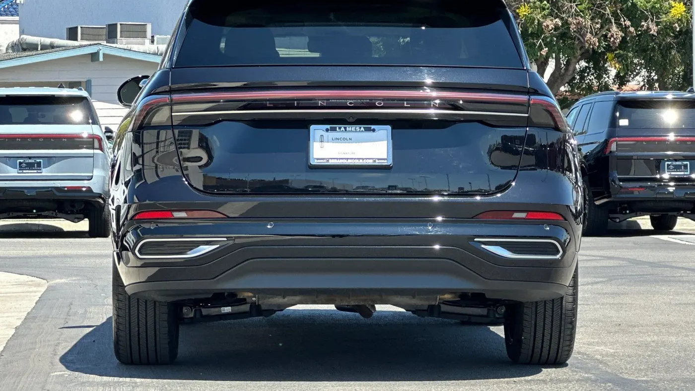 2024 Lincoln Nautilus Black Label
