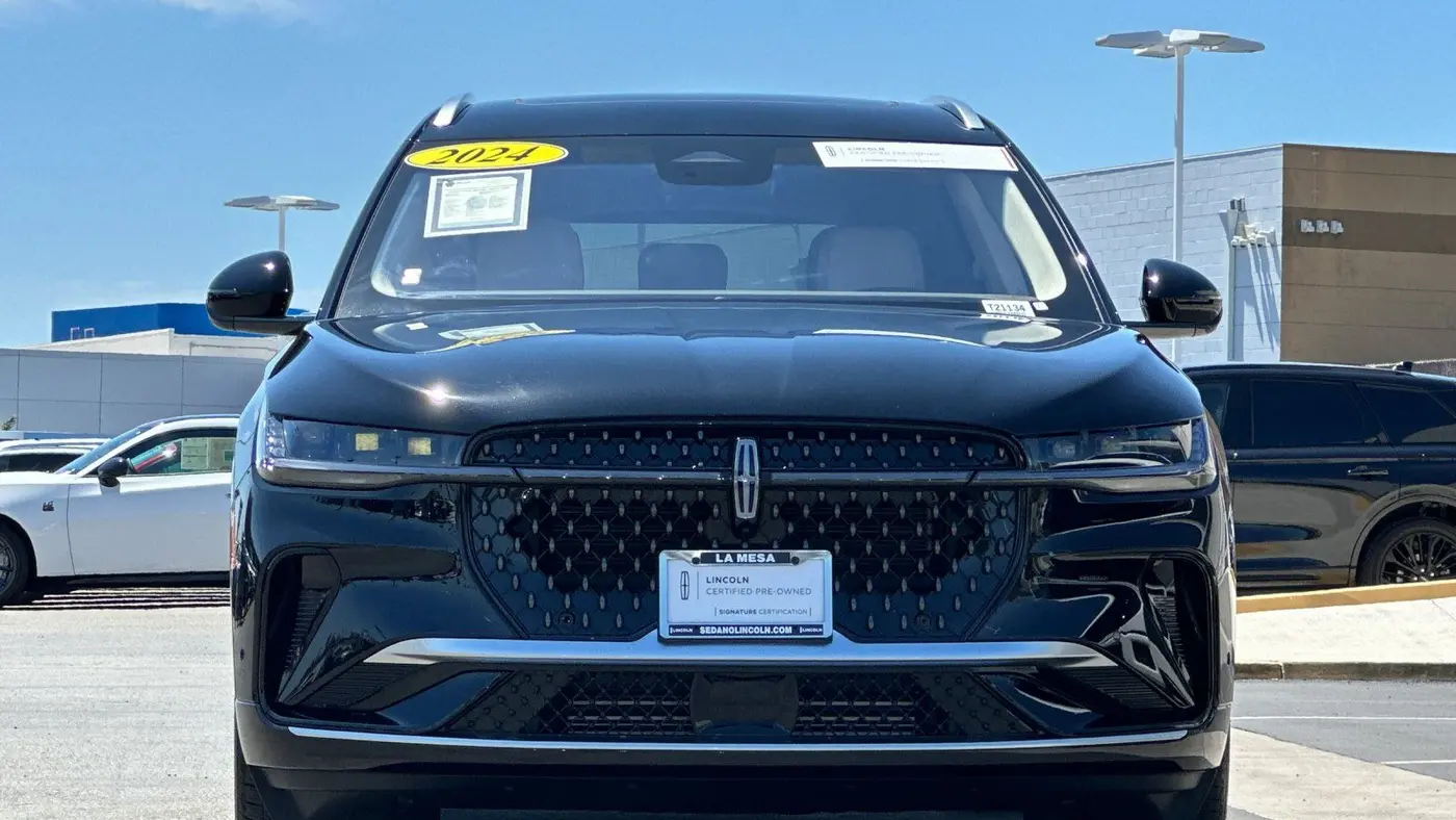 2024 Lincoln Nautilus Black Label
