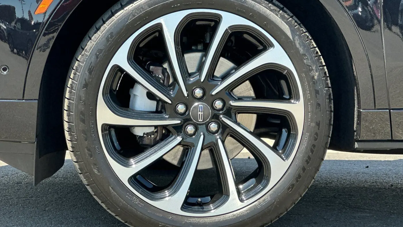 2024 Lincoln Nautilus Black Label