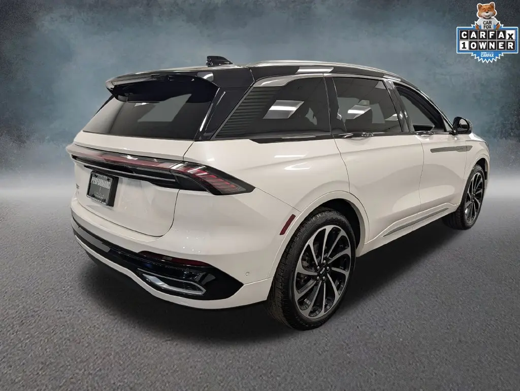 2024 Lincoln Nautilus - $54,942