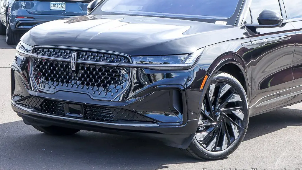 2024 Lincoln Nautilus Black Label