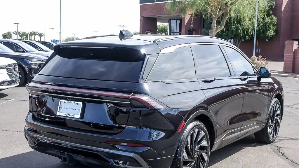 2024 Lincoln Nautilus Black Label