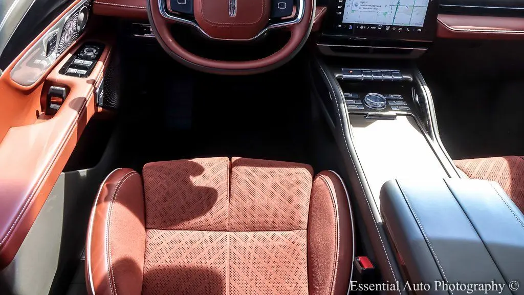 2024 Lincoln Nautilus Black Label