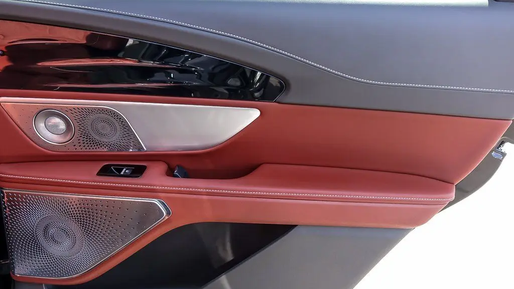 2024 Lincoln Nautilus Black Label