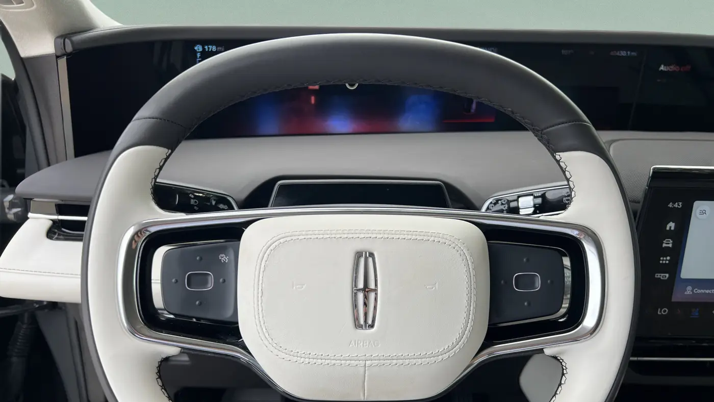 2024 Lincoln Nautilus Black Label