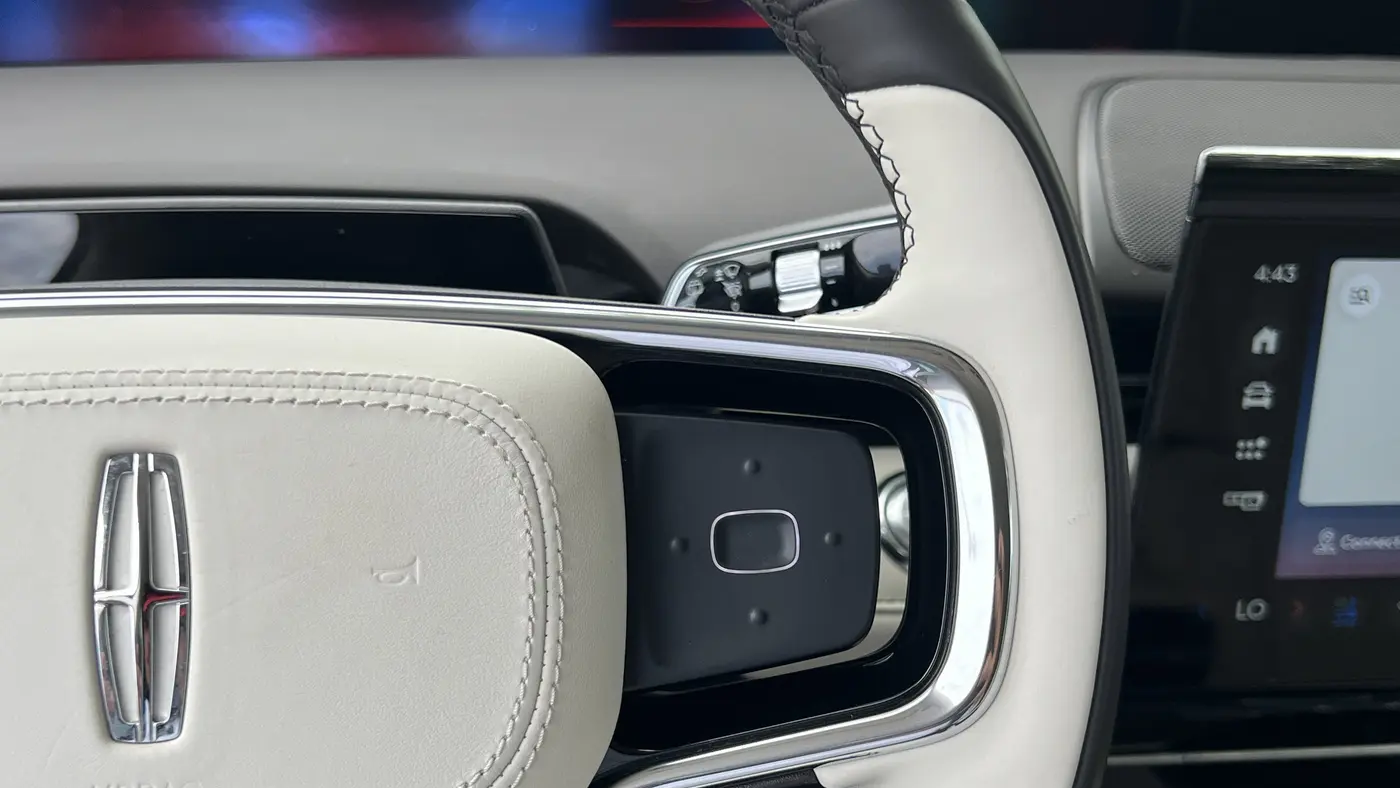 2024 Lincoln Nautilus Black Label