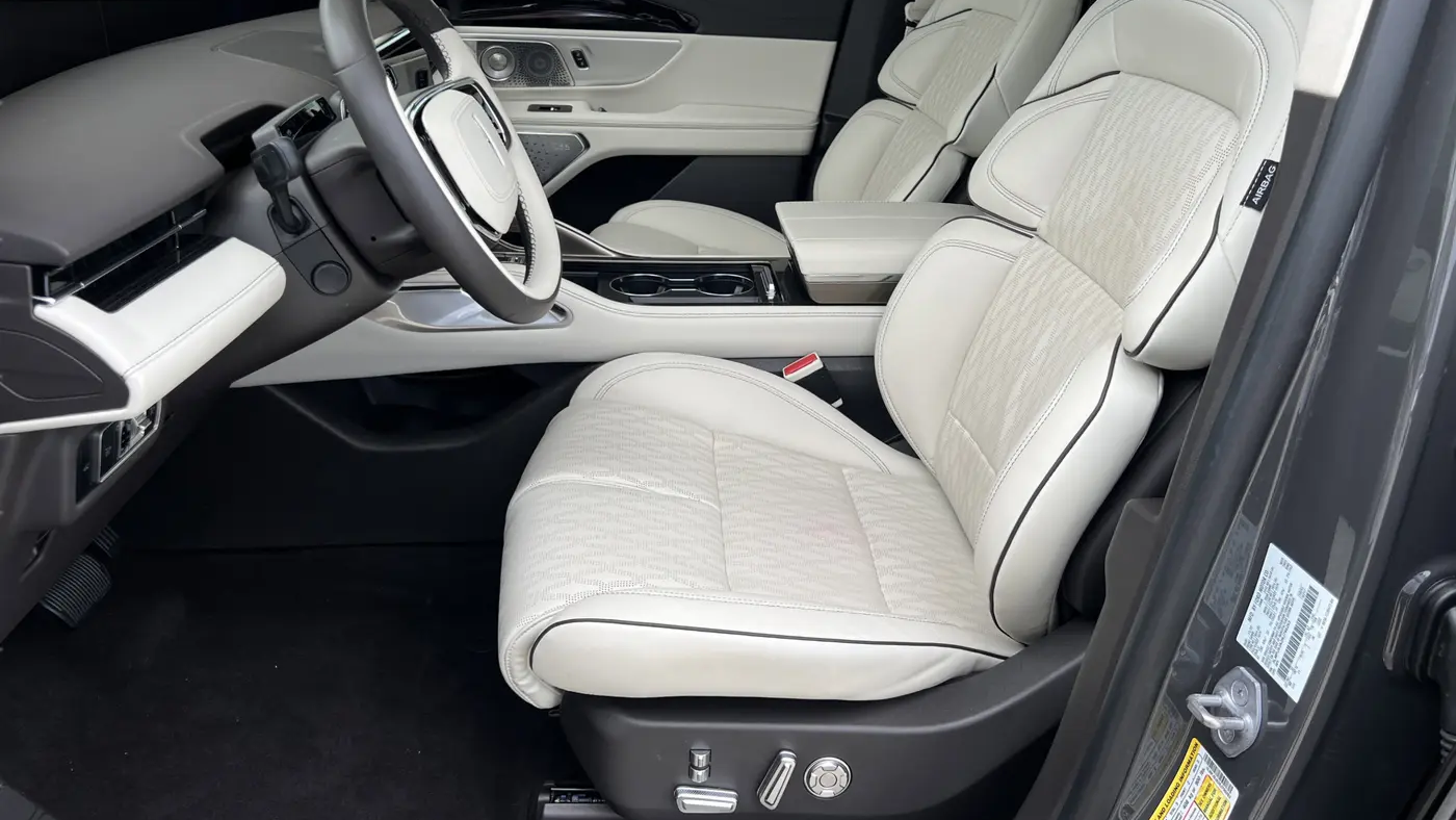 2024 Lincoln Nautilus Black Label