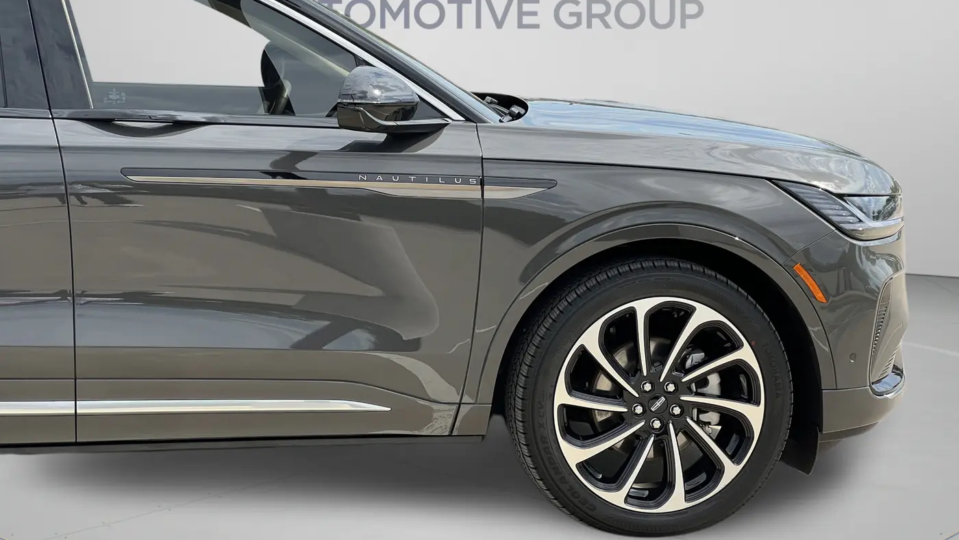 2024 Lincoln Nautilus Black Label