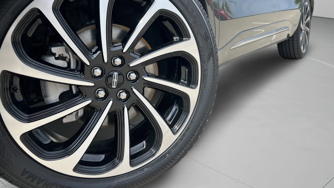 2024 Lincoln Nautilus Black Label