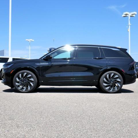 2025 Lincoln Nautilus - $68,499