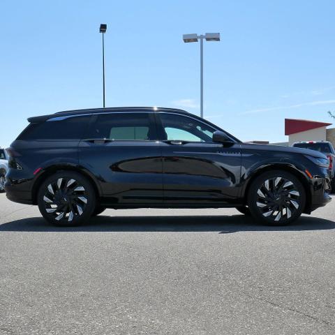 2025 Lincoln Nautilus - $68,499