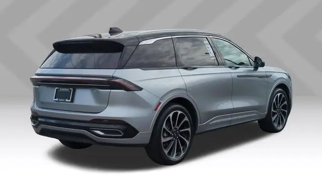 2024 Lincoln Nautilus Black Label