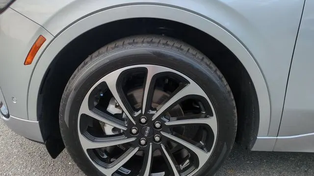 2024 Lincoln Nautilus Black Label