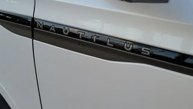 2024 Lincoln Nautilus Black Label