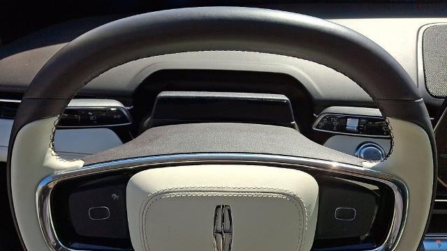 2025 Lincoln Nautilus Black Label