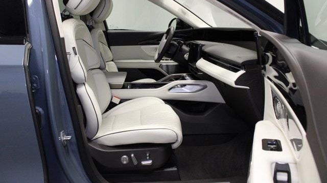 2025 Lincoln Nautilus Black Label