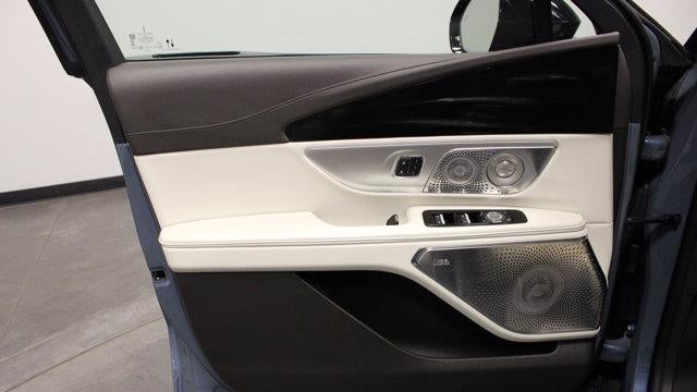 2025 Lincoln Nautilus Black Label