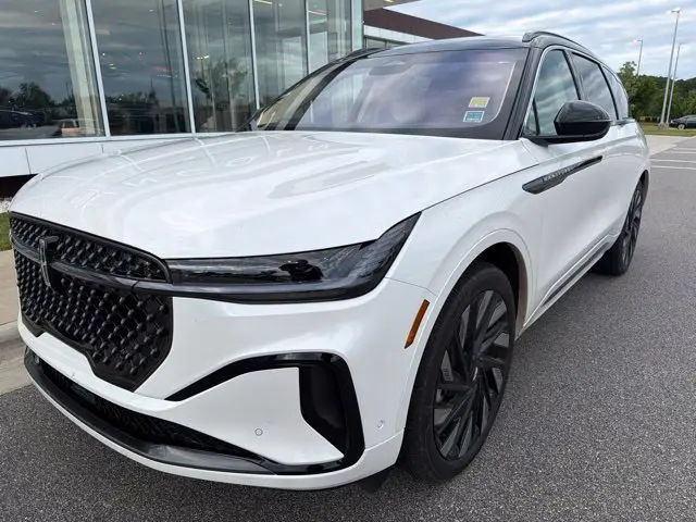 2024 Lincoln Nautilus - $51,902