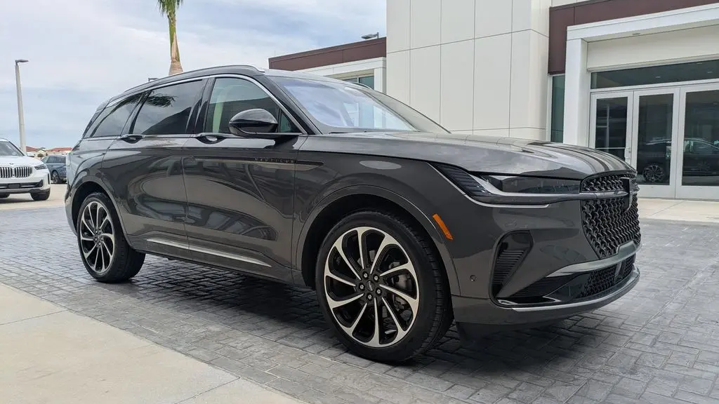 2024 Lincoln Nautilus Black Label
