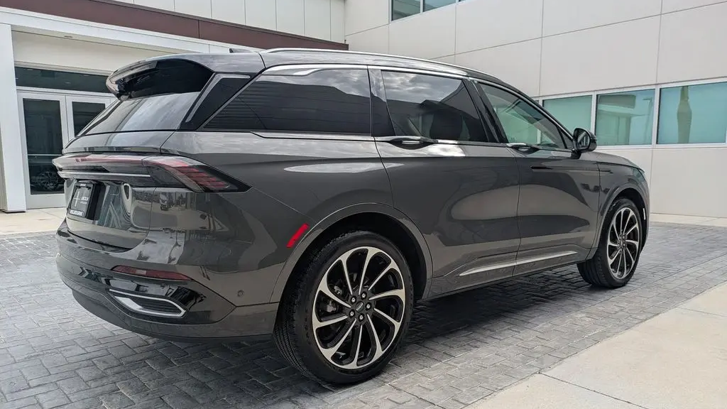 2024 Lincoln Nautilus Black Label