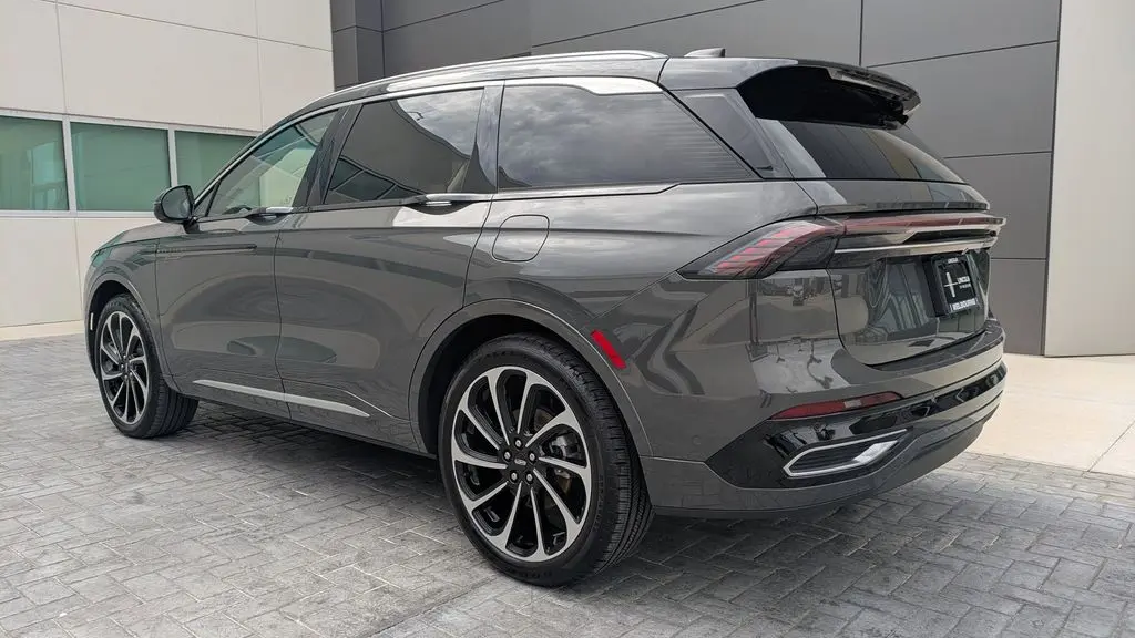 2024 Lincoln Nautilus Black Label