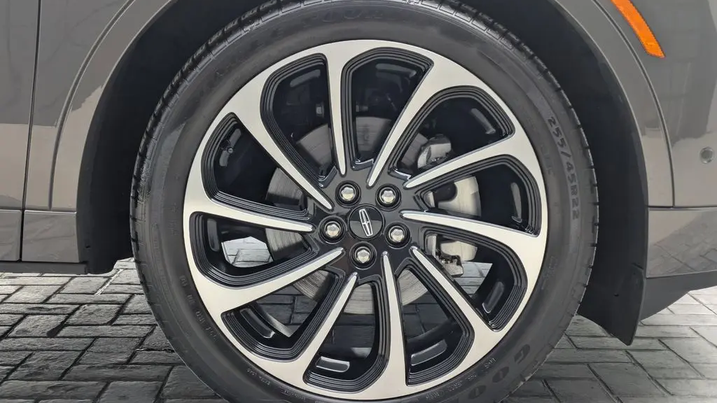 2024 Lincoln Nautilus Black Label