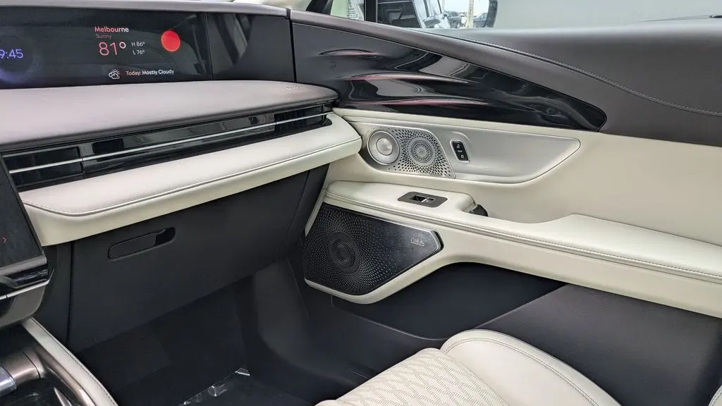 2024 Lincoln Nautilus Black Label