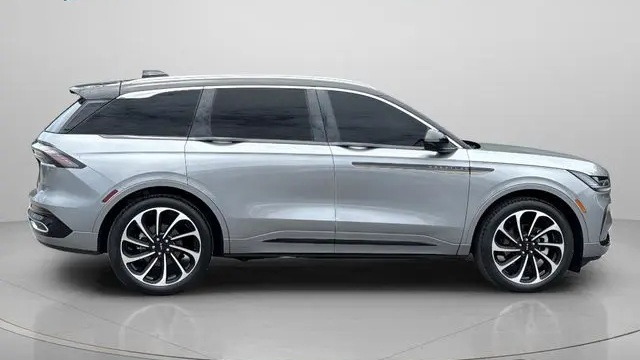 2025 Lincoln Nautilus Black Label