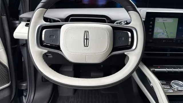 2025 Lincoln Nautilus Black Label