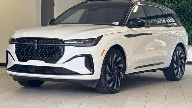 2024 Lincoln Nautilus Black Label