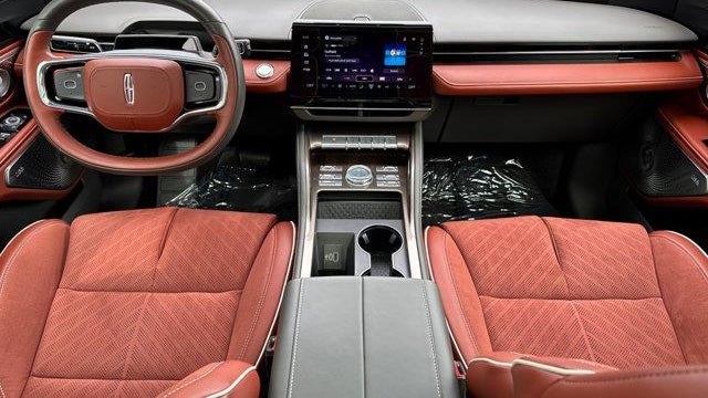 2024 Lincoln Nautilus Black Label