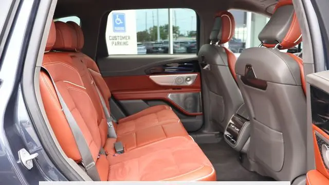 2024 Lincoln Nautilus Black Label