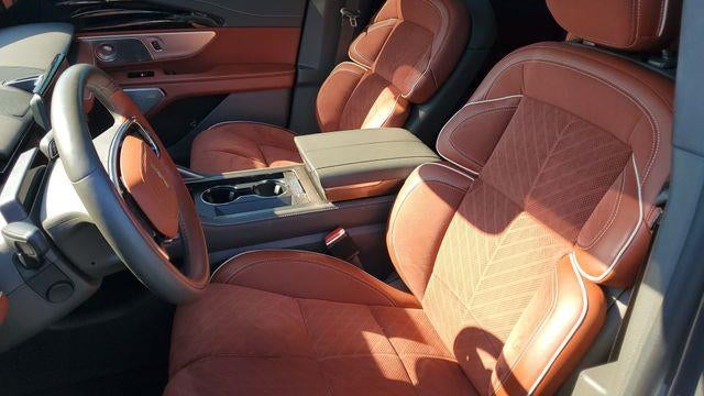 2025 Lincoln Nautilus Black Label