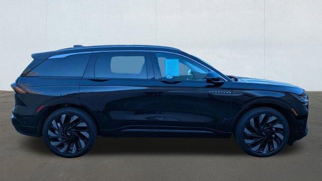 2024 Lincoln Nautilus Black Label