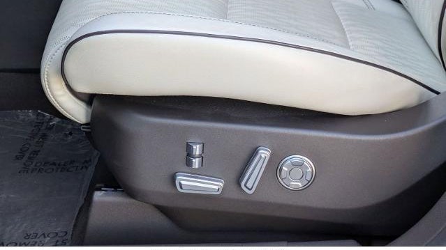 2024 Lincoln Nautilus Black Label