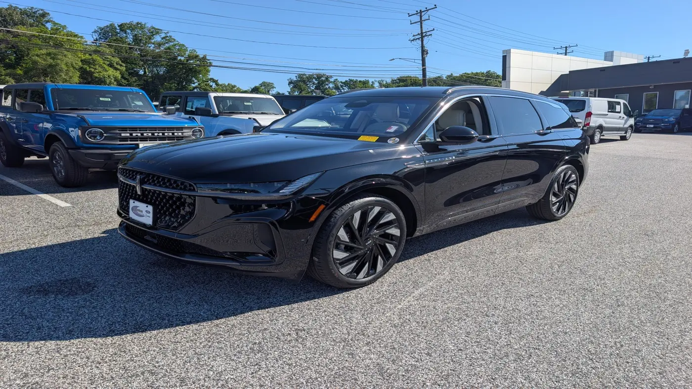 2024 Lincoln Nautilus Black Label
