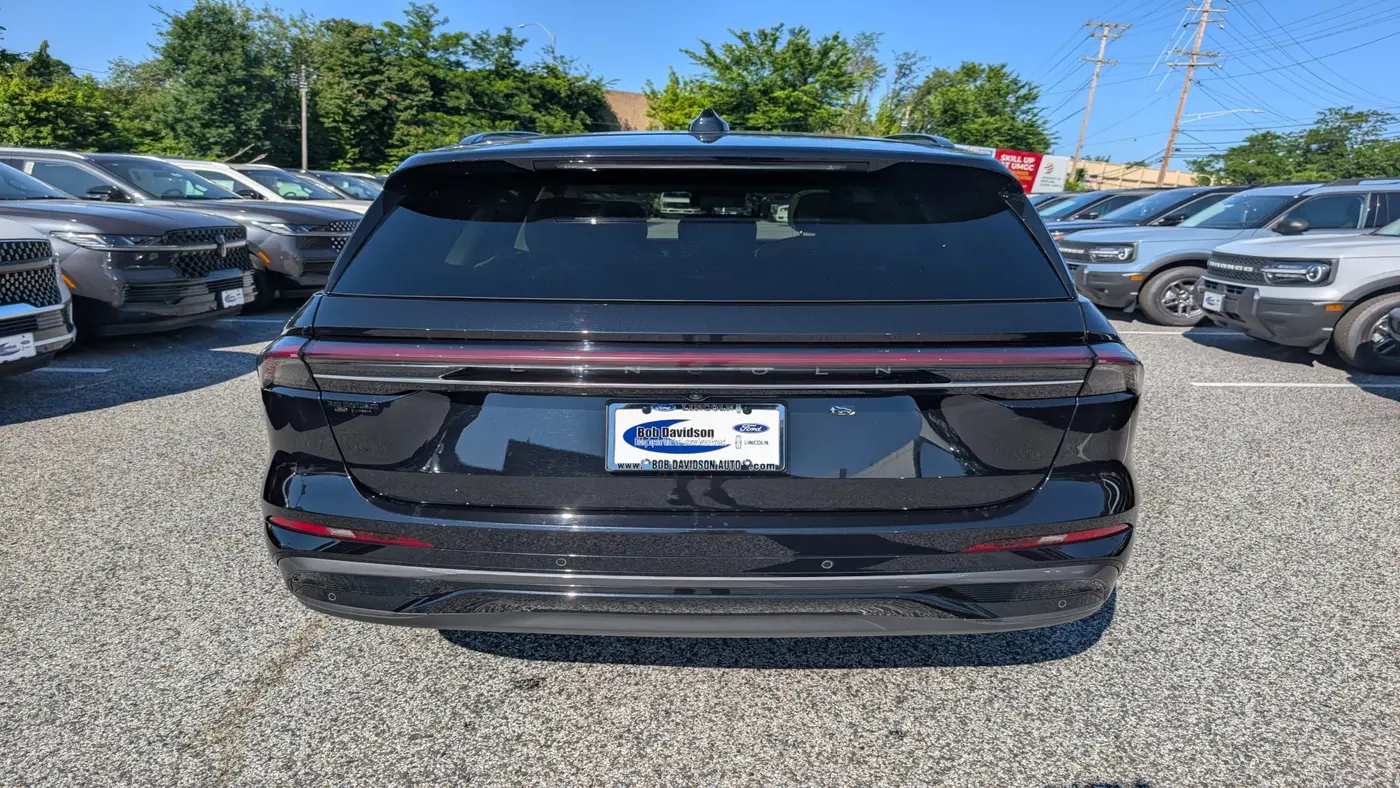 2024 Lincoln Nautilus Black Label
