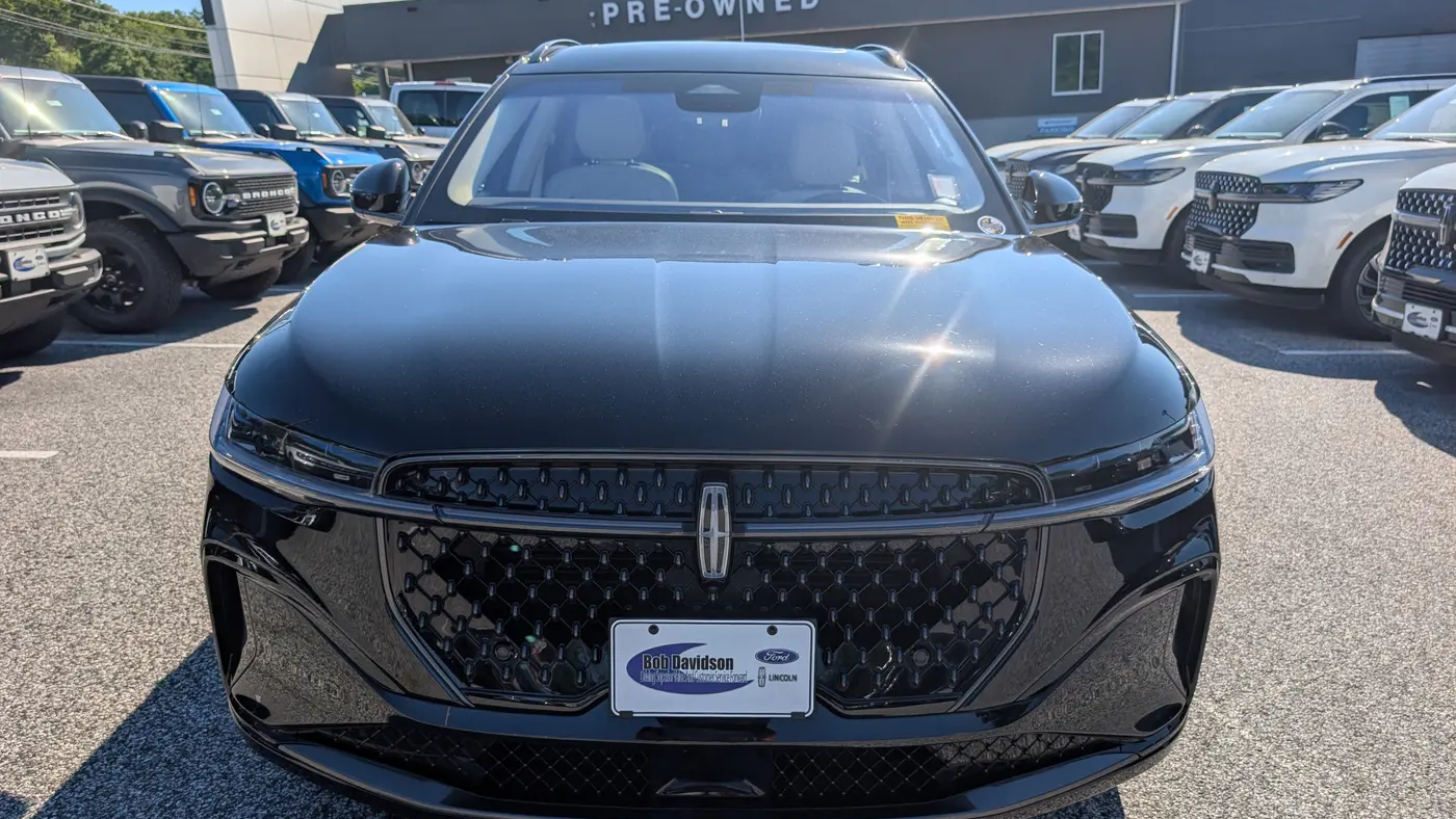 2024 Lincoln Nautilus Black Label