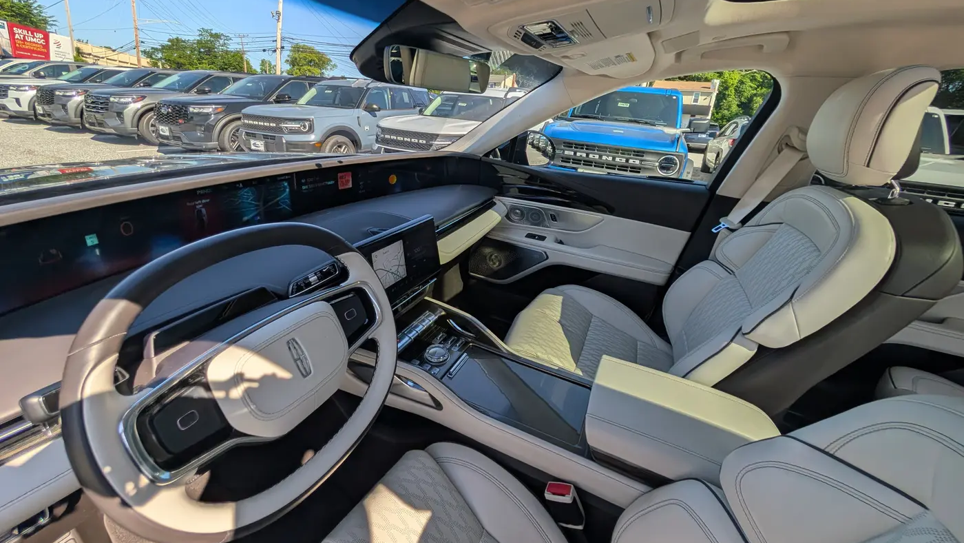 2024 Lincoln Nautilus Black Label
