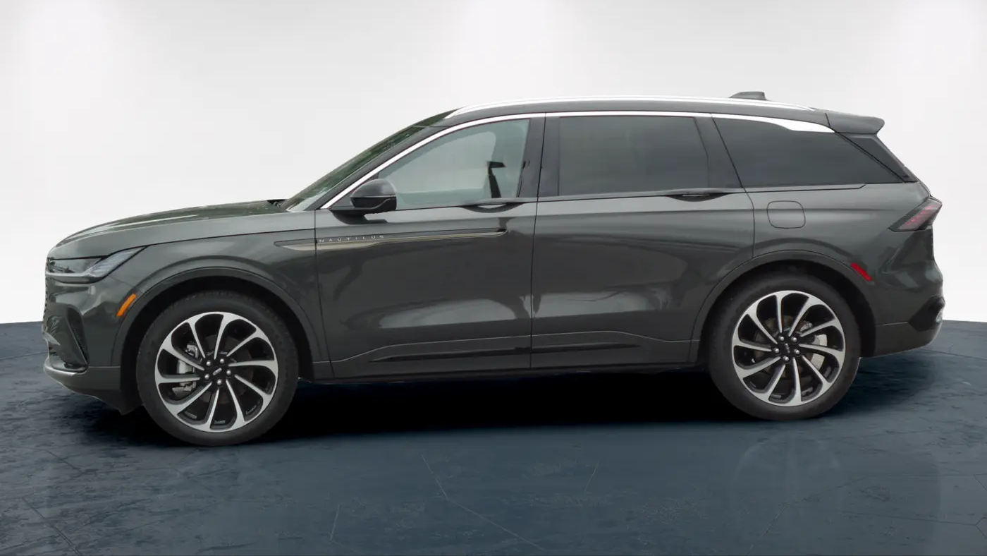 2025 Lincoln Nautilus Black Label
