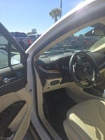 2015 MKC Thumbnail 5