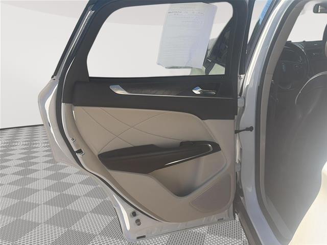 2019 Lincoln MKC - $20,000