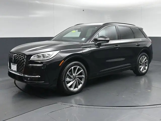 2025 Lincoln Corsair - $44,999